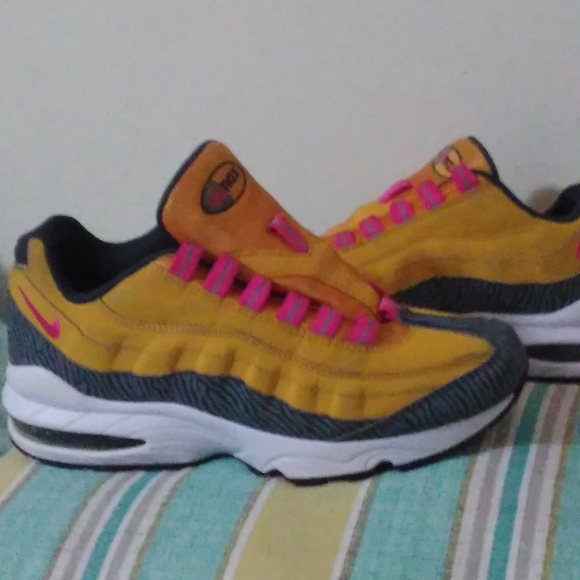 Nike Air Max - Picture 4 of 6